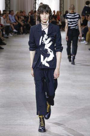 アン ドゥムルメステール、ファッションに“愛と情熱”を【17SSメンズ】