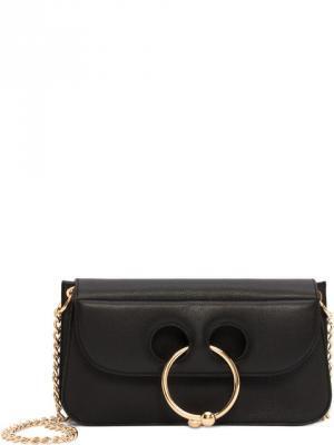 J.W.アンダーソンが新宿伊勢丹でポップアップ、限定アイテムの他バッグをフルラインアップで展開