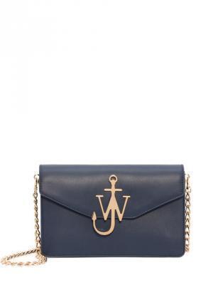 J.W.アンダーソンが新宿伊勢丹でポップアップ、限定アイテムの他バッグをフルラインアップで展開