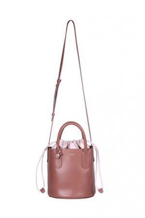 レペットが今秋冬、バッグコレクションを刷新。60年代フレンチガールズに愛されたモデルも現代的にアップデート