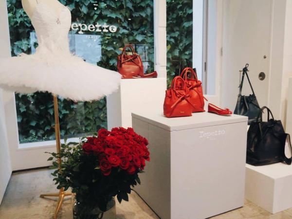 レペットが今秋冬、バッグコレクションを刷新。60年代フレンチガールズに愛されたモデルも現代的にアップデート