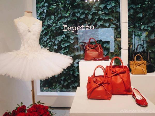 レペットが今秋冬、バッグコレクションを刷新。60年代フレンチガールズに愛されたモデルも現代的にアップデート