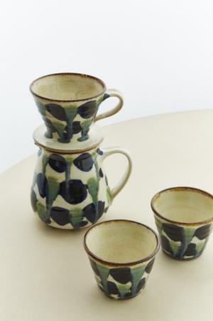 益子の陶芸家・遠藤太郎によるエキシビション。“用の美”と“機能美”を掛け合わせた新たな益子焼「ミノル」