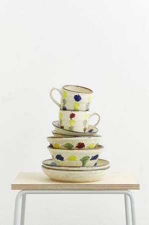 益子の陶芸家・遠藤太郎によるエキシビション。“用の美”と“機能美”を掛け合わせた新たな益子焼「ミノル」