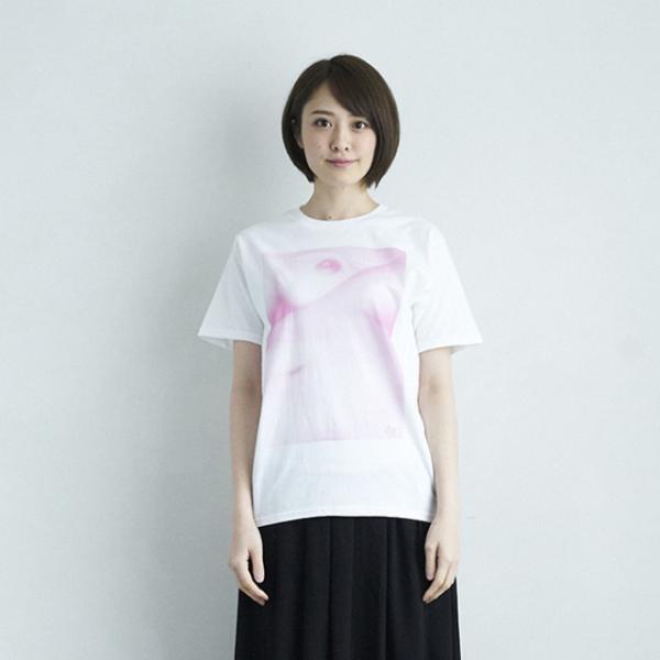 山口はるみの“HARUMI GALS”と“トーガ オッズ＆エンズ”がコラボ。Tシャツやポーチなど展開