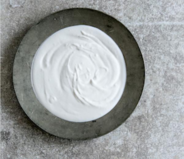 最高級マスクメロンなど旬果実を贅沢トッピング。なのに“ヘルシーなヨーグルト”が新宿伊勢丹限定で食べられる