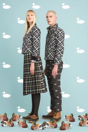 コエ×トム ブラウンのコラボコレクション発売、アイテムにアヒルモチーフの“KOE DUCK”が大量発生!?