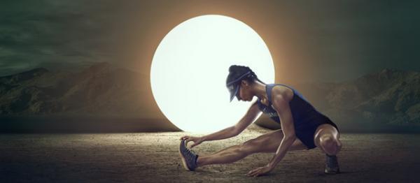 ナイキラボ×アンダーカバー「GYAKUSOU」、新作のキーは鮮やかな原色