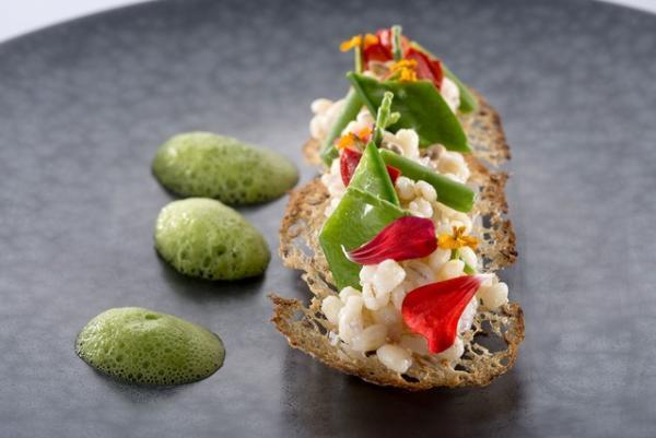 パリ発、ふわっカリッ食感のブリオッシュ初上陸。2ツ星シェフが銀座にビストロをオープン