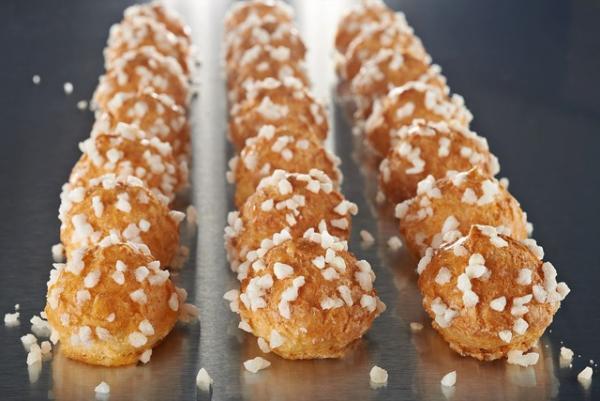 パリ発、ふわっカリッ食感のブリオッシュ初上陸。2ツ星シェフが銀座にビストロをオープン