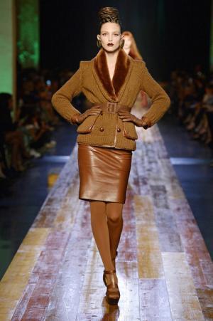 ゴルチエ パリ、自然をテーマにした壮大なクリエーション【16-17AWクチュール】