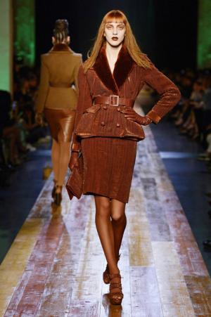 ゴルチエ パリ、自然をテーマにした壮大なクリエーション【16-17AWクチュール】