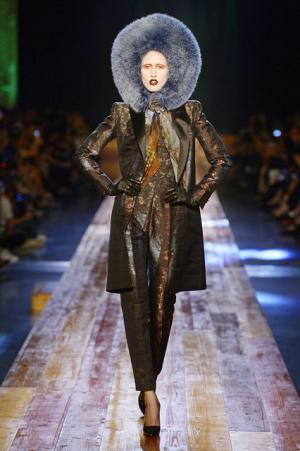 ゴルチエ パリ、自然をテーマにした壮大なクリエーション【16-17AWクチュール】