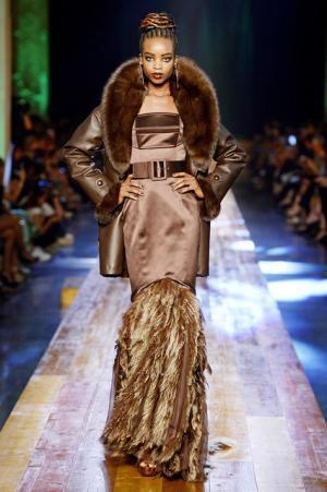 ゴルチエ パリ、自然をテーマにした壮大なクリエーション【16-17AWクチュール】