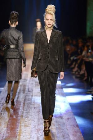 ゴルチエ パリ、自然をテーマにした壮大なクリエーション【16-17AWクチュール】