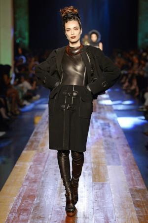 ゴルチエ パリ、自然をテーマにした壮大なクリエーション【16-17AWクチュール】