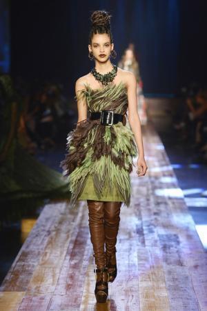 ゴルチエ パリ、自然をテーマにした壮大なクリエーション【16-17AWクチュール】