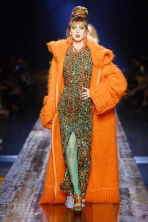 ゴルチエ パリ、自然をテーマにした壮大なクリエーション【16-17AWクチュール】