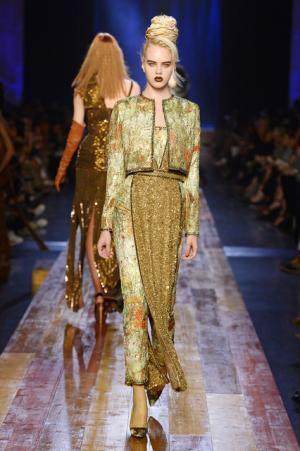 ゴルチエ パリ、自然をテーマにした壮大なクリエーション【16-17AWクチュール】