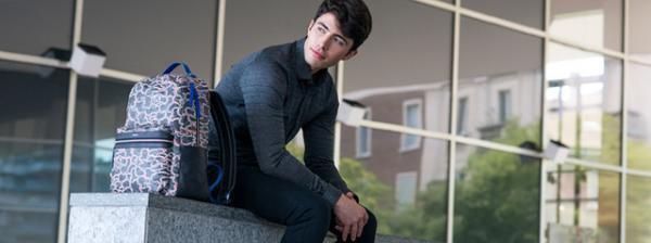 フルラ2016秋冬に新メンズバッグ&amp;シューズが仲間入り！特別なウェブページもオープン