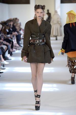 メゾン マルジェラ 「アーティザナル」 デザインド バイ ジョン ガリアーノ【16-17AWクチュール】