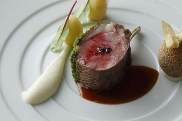 茸リゾット、秋鮭フリカッセ、マロンクリームのスープなど秋の味覚を堪能するパレスホテル東京の限定メニュー