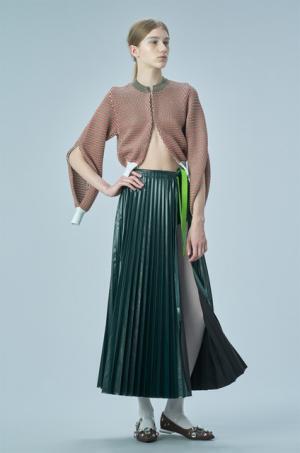 トーガ プルラ、アメリカのトーテムポールやハワイのTIKIがメタルスタッズに【17SSプレ】