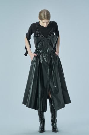 トーガ プルラ、アメリカのトーテムポールやハワイのTIKIがメタルスタッズに【17SSプレ】