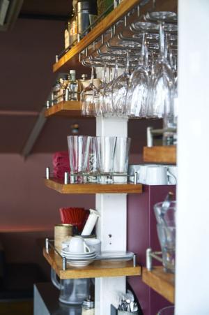 海風を満喫しながらローカル気分！ “海の食堂”で朝ごはん～親子編～【湘南日帰り旅】