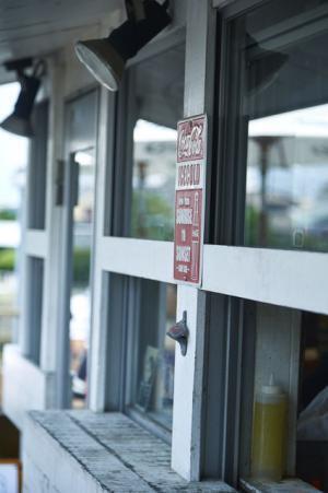 海風を満喫しながらローカル気分！ “海の食堂”で朝ごはん～親子編～【湘南日帰り旅】