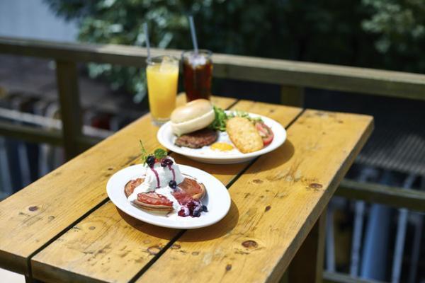 海風を満喫しながらローカル気分！ “海の食堂”で朝ごはん～親子編～【湘南日帰り旅】