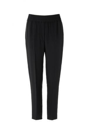 新宿を颯爽と歩く「レディボス」、3.1 フィリップ リムが新作を世界先行発売