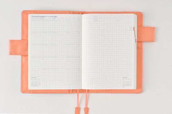 ほぼ日手帳2017年ラインアップ発表！ミナ ペルホネンは皆川 明が“大事”にしている2つのテキスタイル