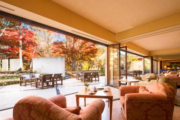 秋のきざしをスイーツと香り立つコーヒーで感じる。軽井沢ブレストンコートの季節限定ペアリングコース