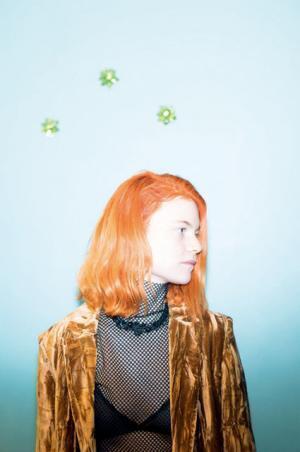 “着るクチュール”、ヴェトモン×コシェが新宿伊勢丹でポップアップ！一点ものの限定Tシャツなど