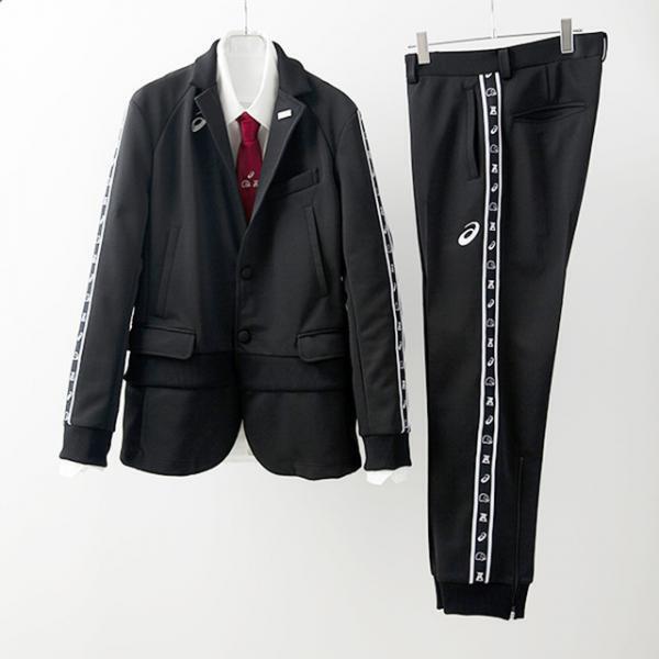 アンリアレイジ×アシックス×ケイスケカンダ3社協業によるジャージスーツ。山田孝之がサラリーマンに扮したムービーが公開に