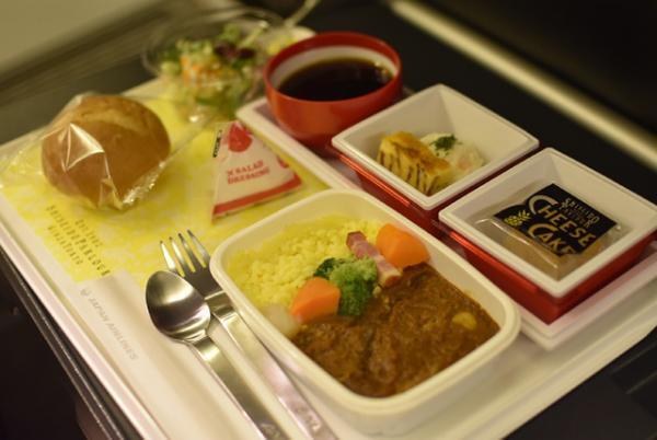 JAL機内食に資生堂パーラーの洋食代表メニュー「ビーフシチュー」が登場！