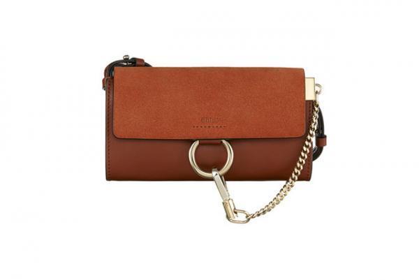 クロエのアイコンバッグ「フェイ」に小ぶりなウォレット型が初登場