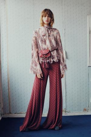 シーバイクロエから新バッグ「ポリー」が登場。クロスボディにもベルトバッグにも