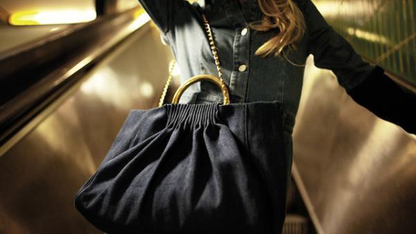 ステラ マッカートニー「ONE CITY, ONE GIRL」最新作のヒロインは注目女優アグネ・リンドストローム