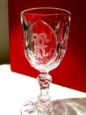 エミール・ガレからヴィンテージ時計まで、バイヤーとも話せるアンティークの展覧会「Graceful Antiques」