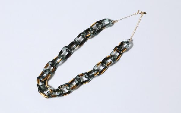 drama H.P.FRANCE祝8周年！記念にデザイナーたちがラッキーナンバー“8”をモチーフにしたジュエリーを製作