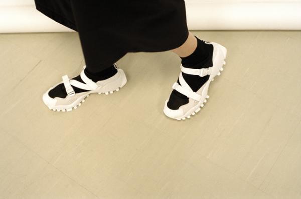 adidas Originals by HYKE、ラストシーズンとなる2016秋冬コレクションを一挙公開。国内4店舗で先行発売も