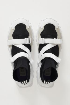 adidas Originals by HYKE、ラストシーズンとなる2016秋冬コレクションを一挙公開。国内4店舗で先行発売も