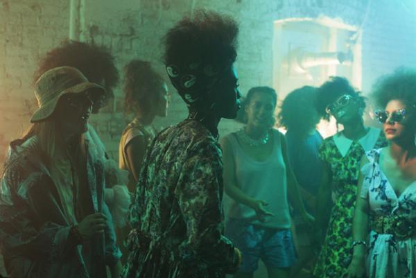 ミュウミュウがショートフィルムプロジェクトの最新作を発表。17歳少女の思春期を表現