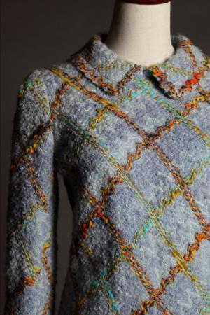 グレース・ケリーのクローゼットの中から、シャネルやディオールのドレス、希少な“ケリー”バックなど展示。世界初公開のティアラも