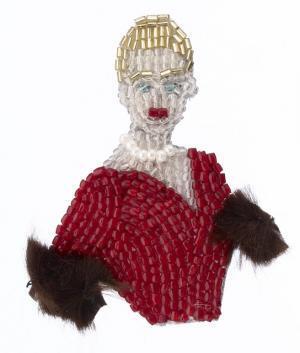 グレース・ケリーのクローゼットの中から、シャネルやディオールのドレス、希少な“ケリー”バックなど展示。世界初公開のティアラも