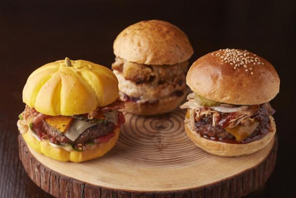ハロウィンをモチーフにした“かぼちゃ型”バーガー登場！グランド ハイアット 東京で3種の月替わりハンバーガー