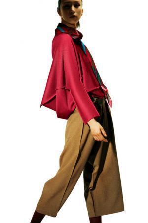 ミー イッセイ ミヤケが新店舗を吉祥寺パルコにオープン！無縫製のプリーツTシャツからオータムカラーも登場