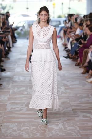 【生中継】トリーバーチの17SSコレクション、13日22時より